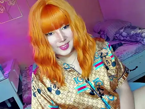 HOTnWILDalice online show from 11/24/25, 02:11