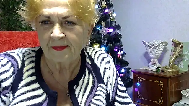 Snapshot of Emma52610 chatting on 01/02/25, 05:39 Emma52610 online show from 01/02/25, 05:39