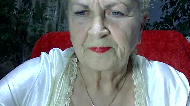 Snapshot of Emma52610 chatting on 02/05/25, 05:31 Emma52610 online show from 02/05/25, 05:31