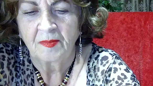 Emma52610 online show from 11/30/25, 03:27