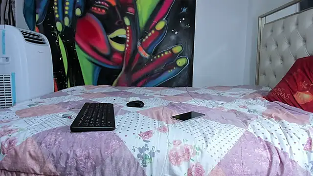 luna sexxy online show from 11/27/25, 06:15