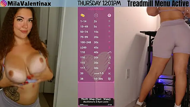 Snapshot of MilaValentina chatting on 06/04/26, 04:02 MilaValentina online show from 06/04/26, 04:02