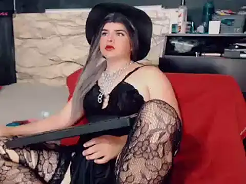 Snapshot of camyl93 chatting on 01/29/25, 01:16 camyl93 online show from 01/29/25, 01:16