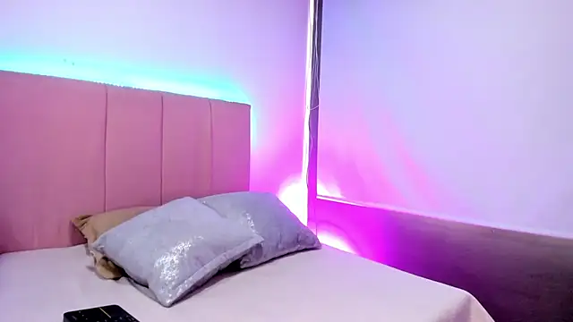 melani xc online show from 11/13/25, 05:34