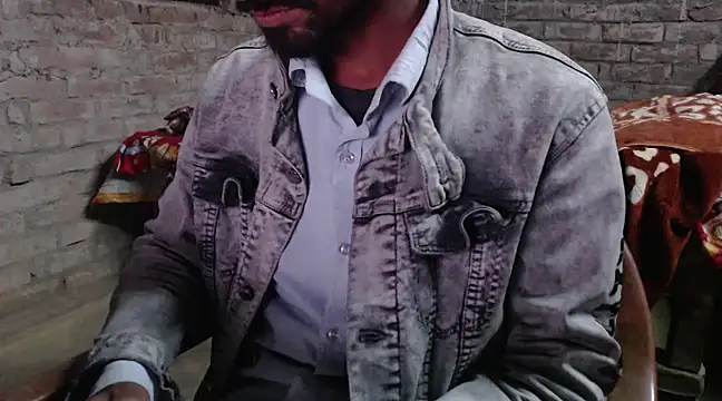 Snapshot of ThethunderPo chatting on 12/09/24, 02:06 ThethunderPo online show from 12/09/24, 02:06