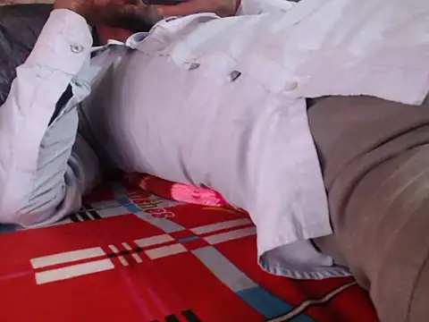 Snapshot of ThethunderPo chatting on 12/20/24, 07:22 ThethunderPo online show from 12/20/24, 07:22