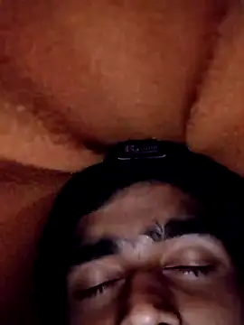 Snapshot of ThethunderPo chatting on 12/21/24, 04:36 ThethunderPo online show from 12/21/24, 04:36