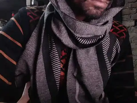 Snapshot of ThethunderPo chatting on 12/30/24, 01:25 ThethunderPo online show from 12/30/24, 01:25