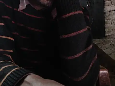 Snapshot of ThethunderPo chatting on 01/06/25, 09:52 ThethunderPo online show from 01/06/25, 09:52