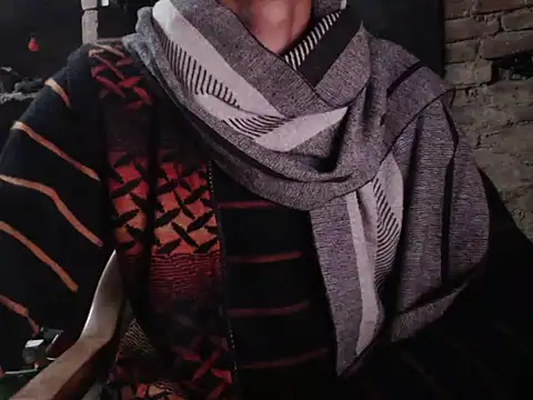 Snapshot of ThethunderPo chatting on 01/06/25, 01:08 ThethunderPo online show from 01/06/25, 01:08