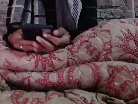 Snapshot of ThethunderPo chatting on 01/07/25, 02:31 ThethunderPo online show from 01/07/25, 02:31