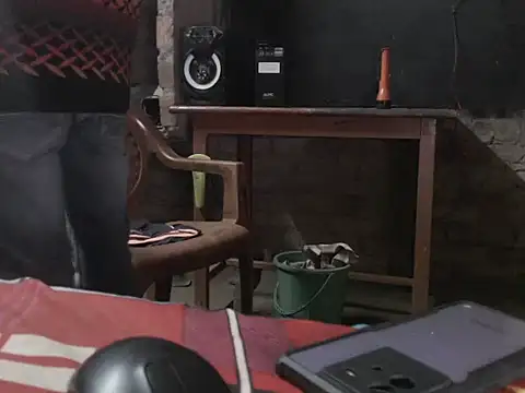 Snapshot of ThethunderPo chatting on 01/11/25, 03:31 ThethunderPo online show from 01/11/25, 03:31