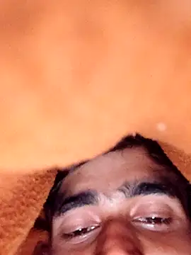 Snapshot of ThethunderPo chatting on 02/17/25, 04:04 ThethunderPo online show from 02/17/25, 04:04