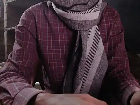 Snapshot of ThethunderPo chatting on 02/20/25, 02:07 ThethunderPo online show from 02/20/25, 02:07