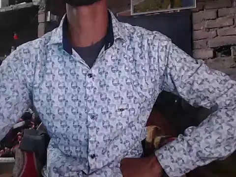 Snapshot of ThethunderPo chatting on 02/22/25, 09:23 ThethunderPo online show from 02/22/25, 09:23