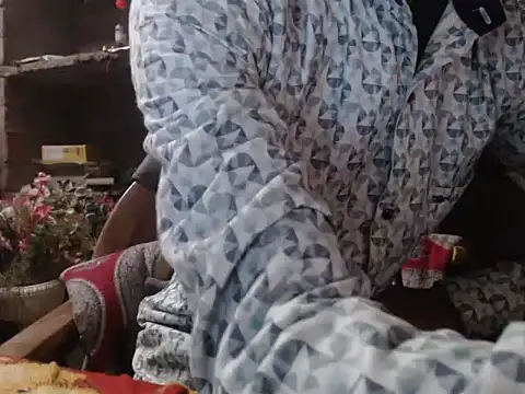 Snapshot of ThethunderPo chatting on 02/22/25, 03:14 ThethunderPo online show from 02/22/25, 03:14