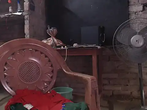 Snapshot of ThethunderPo chatting on 02/25/25, 03:52 ThethunderPo online show from 02/25/25, 03:52