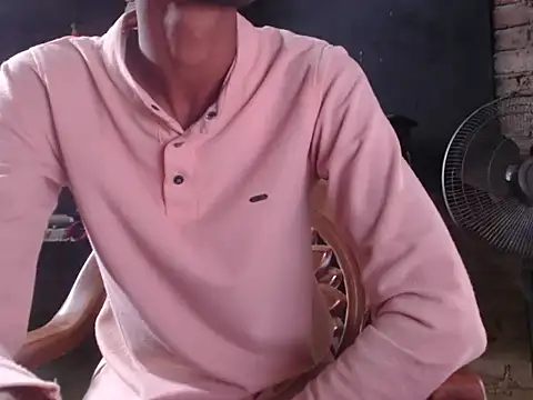 Snapshot of ThethunderPo chatting on 02/28/25, 07:58 ThethunderPo online show from 02/28/25, 07:58