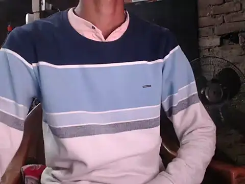 Snapshot of ThethunderPo chatting on 03/02/25, 03:37 ThethunderPo online show from 03/02/25, 03:37