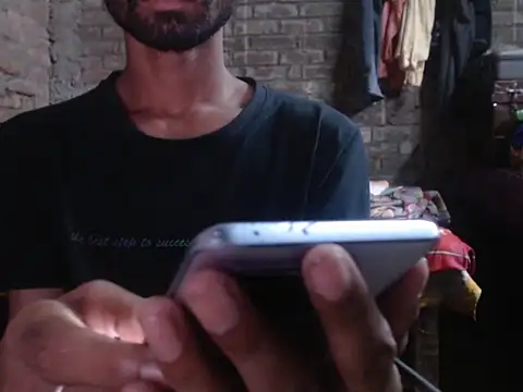 Snapshot of ThethunderPo chatting on 10/30/25, 02:24 ThethunderPo online show from 10/30/25, 02:24