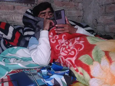 ThethunderPo online show from 12/21/25, 02:57