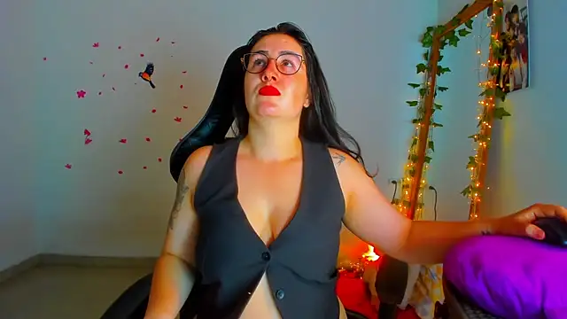 Susan Foxx online show from 11/11/25, 07:14