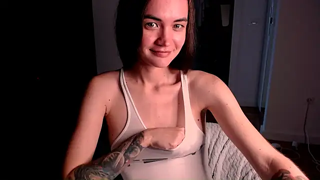 EvelynGG online show from 09/16/25, 05:08
