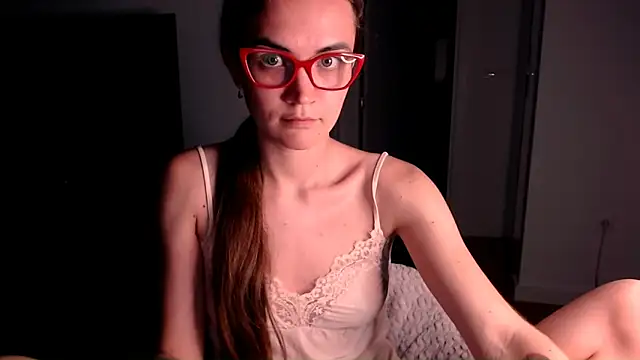 Snapshot of EvelynGG chatting on 05/09/26, 06:24 EvelynGG online show from 05/09/26, 06:24