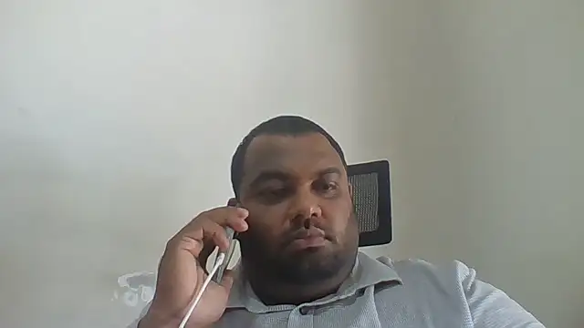 Snapshot of FatCockBoySL chatting on 06/17/26, 06:05 FatCockBoySL online show from 06/17/26, 06:05