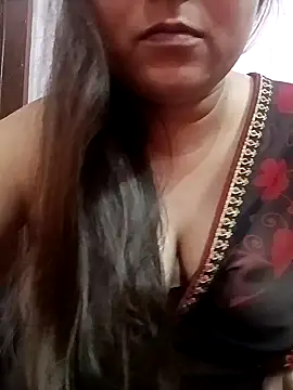 Snapshot of naughtymadam chatting on 12/02/24, 07:47 naughtymadam online show from 12/02/24, 07:47