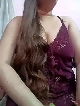 Snapshot of naughtymadam chatting on 12/16/24, 04:13 naughtymadam online show from 12/16/24, 04:13