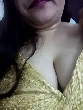 Snapshot of naughtymadam chatting on 02/25/26, 06:17 naughtymadam online show from 02/25/26, 06:17