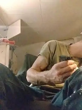 ROBERT0516 online show from 10/29/25, 04:48