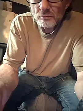 Snapshot of ROBERT0516 chatting on 07/30/26, 02:32 ROBERT0516 online show from 07/30/26, 02:32