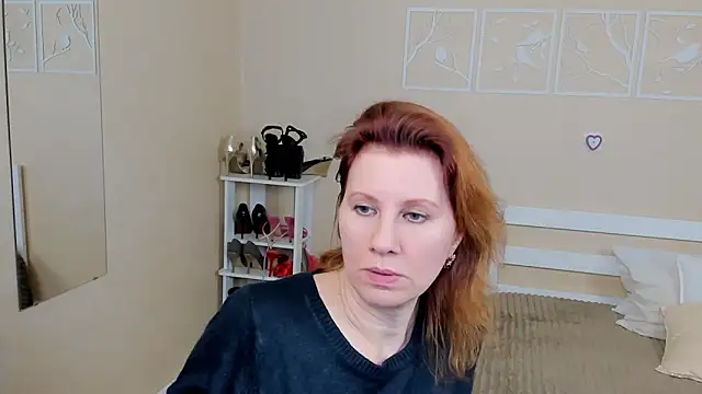 FoxySophia online show from 02/18/25, 03:43