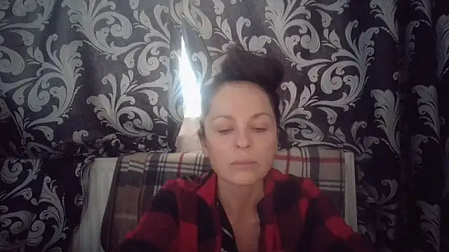 LindaStarS online show from 10/28/25, 06:39