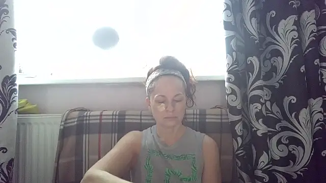 LindaStarS online show from 03/05/26, 05:36