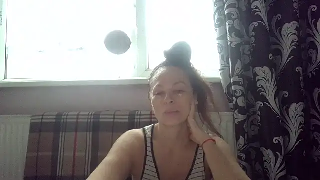 LindaStarS online show from 04/02/26, 04:43