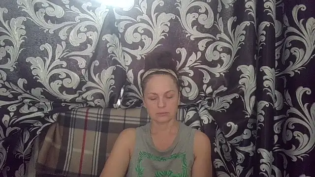 LindaStarS online show from 06/04/26, 05:13