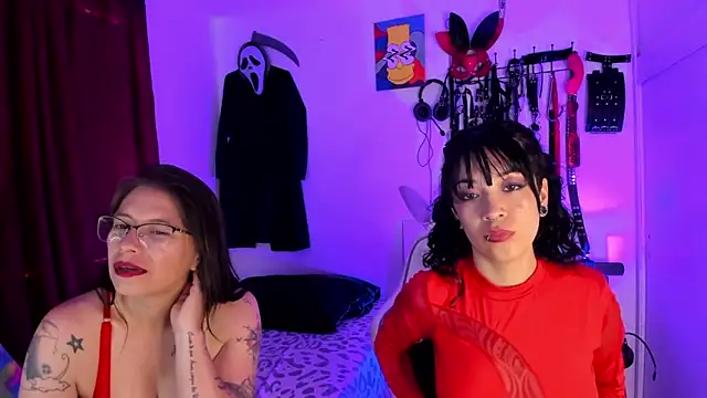 dungeongirls online show from 09/26/25, 07:18