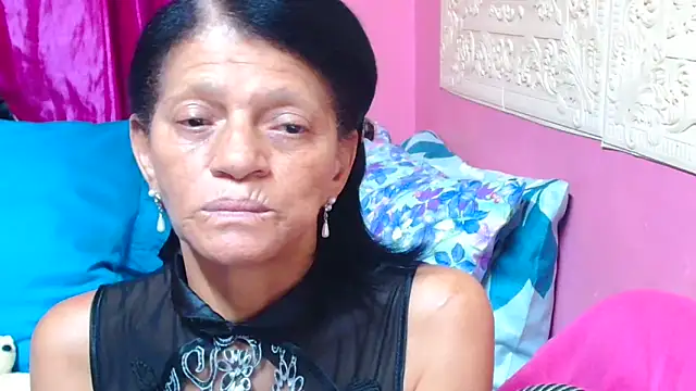 SLUTTYROXY online show from 03/18/25, 08:47