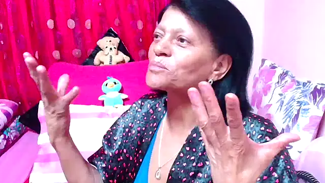 SLUTTYROXY online show from 11/07/25, 07:19