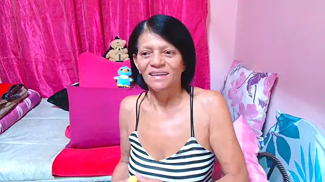 SLUTTYROXY online show from 01/13/26, 05:40