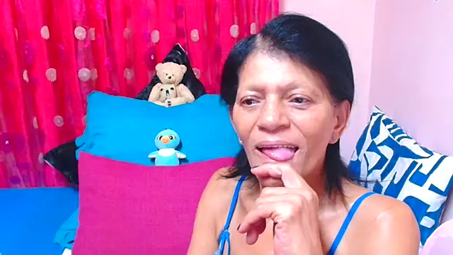 SLUTTYROXY online show from 04/20/26, 06:20