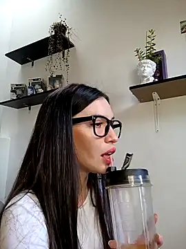 loveuu-bae online show from 01/17/25, 09:06