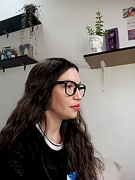 loveuu-bae online show from 02/06/25, 09:28