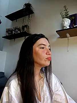 loveuu-bae online show from 03/09/25, 09:46