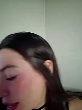 loveuu-bae online show from 04/05/26, 10:40