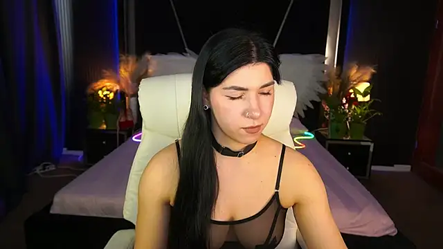 Snapshot of EmilyCandyy chatting on 05/09/26, 06:18 EmilyCandyy online show from 05/09/26, 06:18