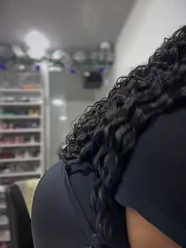 yanza2002 online show from 12/13/24, 12:20